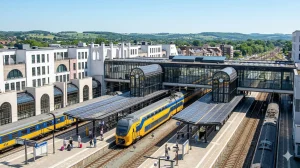 Station Heerlen, belangrijk treinstation in Zuid-Limburg met openingstijden en faciliteiten voor reizigers